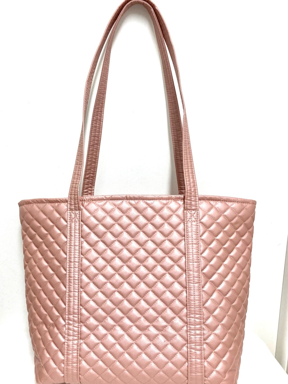Vera Bradley Quilted Metallic Rose Tote with Wristlet and ID Holder - Picture 4 of 12